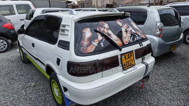 Toyota Starlet 2000 White
