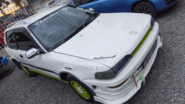 Toyota Starlet 2000 White