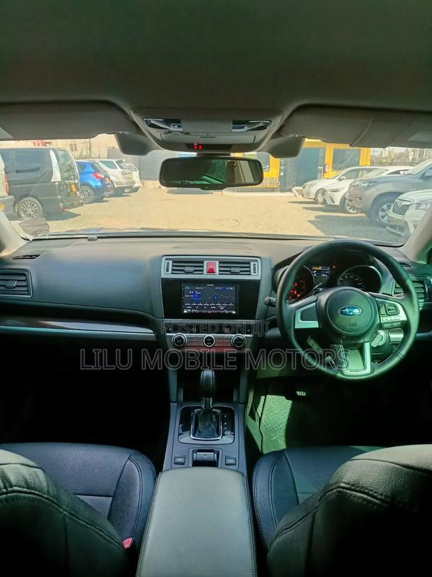 Subaru Outback 2.5i Limited AWD 2017 Blue