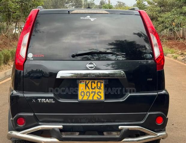 Nissan X-Trail 2012 Black