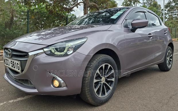 Mazda Demio 2015 Pink