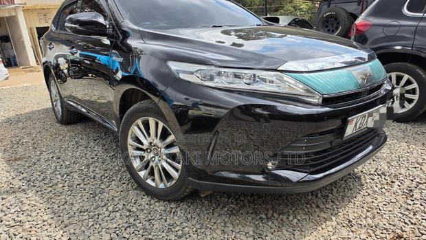Toyota Harrier 2.5 Hybrid 4WD 2018 Black