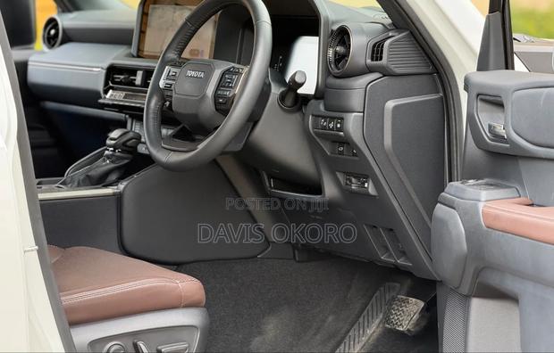 Toyota Land Cruiser 2024 White