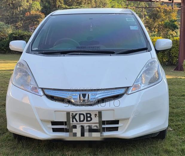 Honda Fit 2013 White