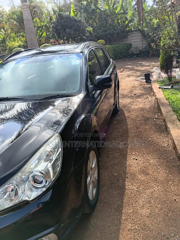 Subaru Outback 2010 Black