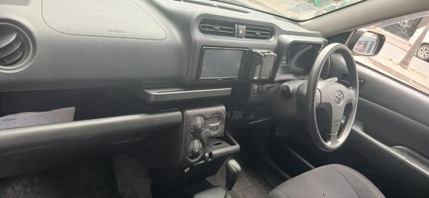 Toyota Probox 1.5 DX Comfort 2WD 2019 Black