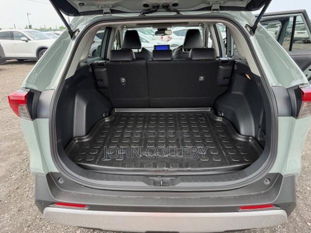 Toyota RAV4 Adventure 2021 Green