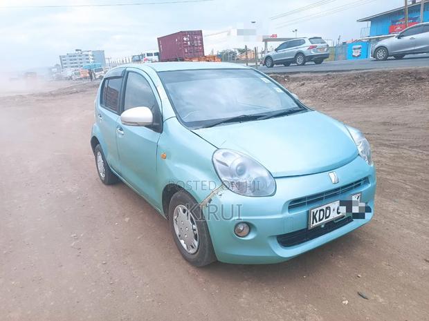 Toyota Passo 2015 Blue