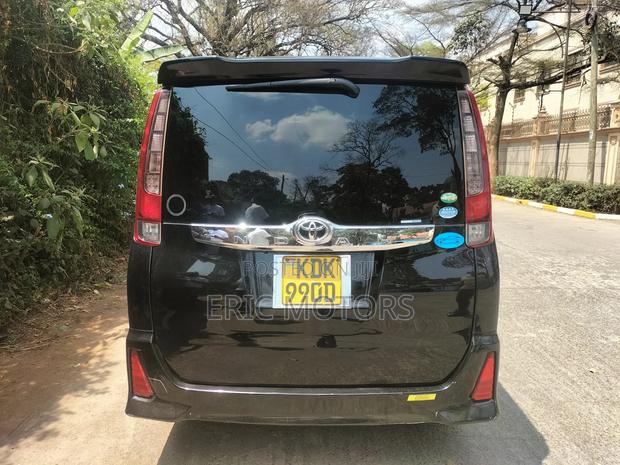 Toyota Noah 2015 Black