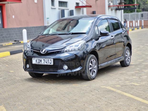 Toyota Vitz 1.3 FWD 3dr 2016 Black
