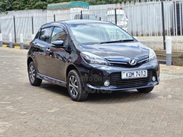 Toyota Vitz 1.3 FWD 3dr 2016 Black