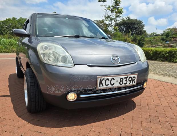 Mazda Verisa 2008 Gray