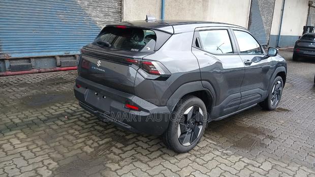 Suzuki e Vitara 2026 Gray