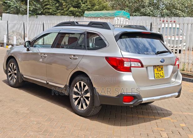 Subaru Outback 2015 Gray