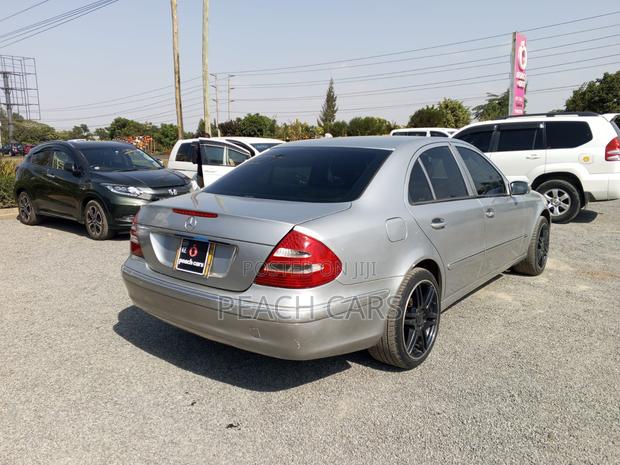 Mercedes-Benz E200 2003 Silver