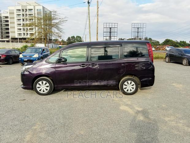 Toyota Noah 2017 Black