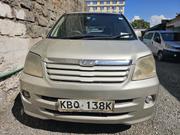 Toyota Noah 2005 Silver for sale
