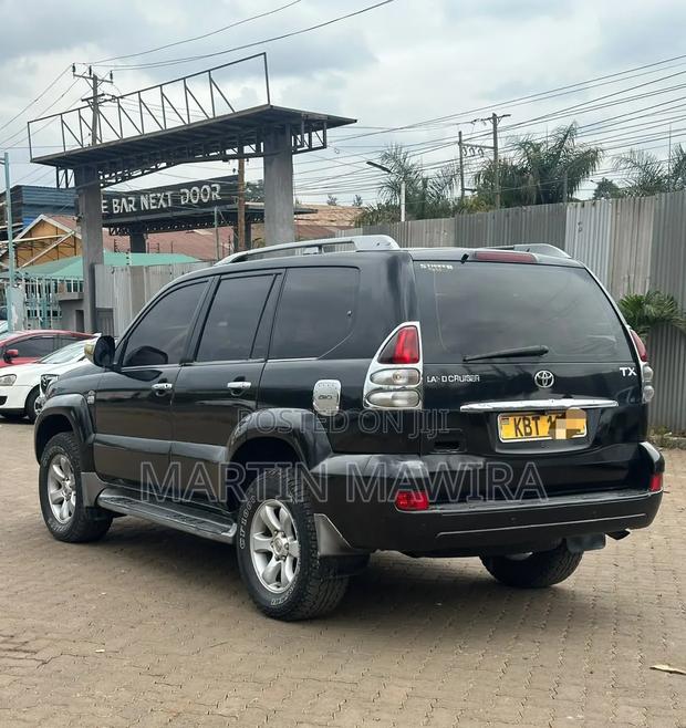 Toyota Land Cruiser Prado 2005 Black