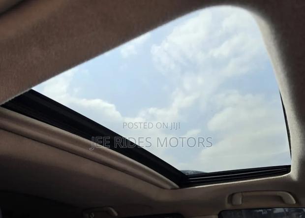 Toyota Land Cruiser Prado 2014 Ivory