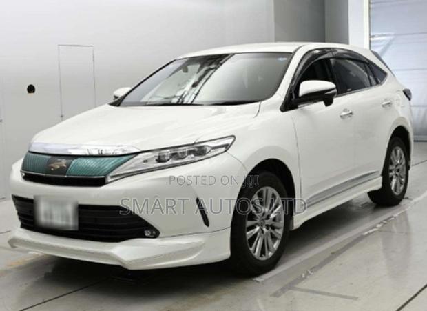 Toyota Harrier 2.0 2019 Off white