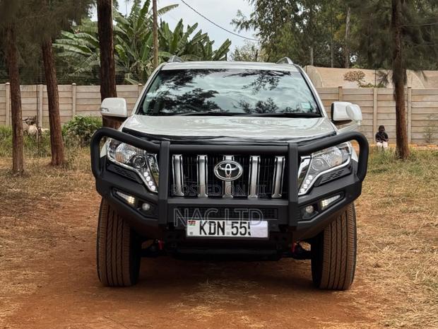 Toyota Land Cruiser Prado 2.8 D-4D 2016 White