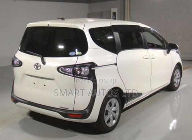 Toyota Sienta 2019 Pearl