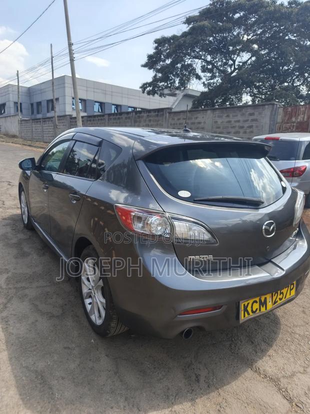 Mazda Axela 2011 Gray