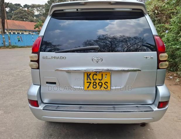 Toyota Land Cruiser Prado 2009 Silver