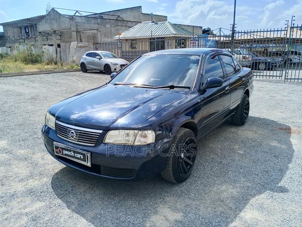 Nissan Sunny 2003 Blue