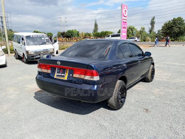 Nissan Sunny 2003 Blue
