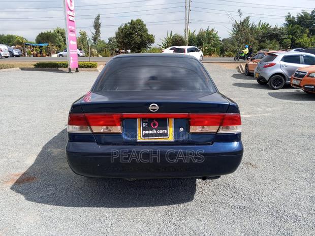 Nissan Sunny 2003 Blue