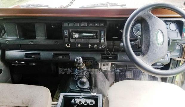 Land Rover Defender 2001 White