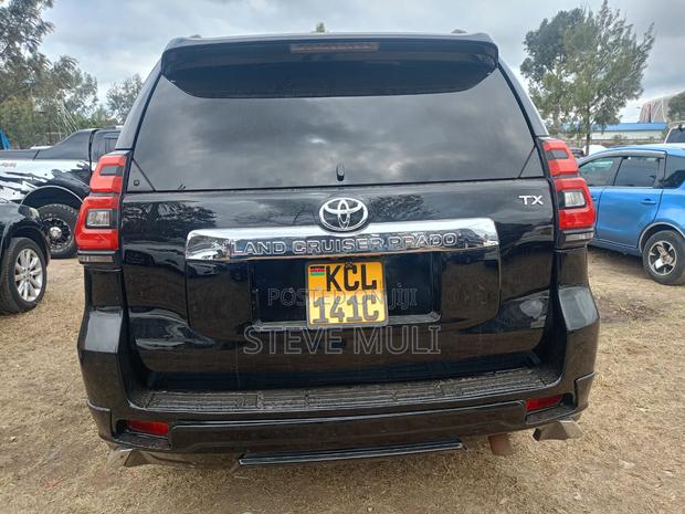 Toyota Land Cruiser Prado 2.7 i 2012 Black
