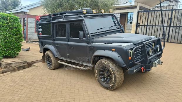 Land Rover Defender 2000 Black