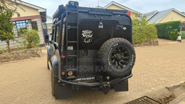 Land Rover Defender 2000 Black
