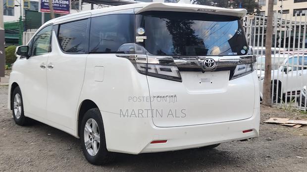 Toyota Vellfire 2.5 Z 2019 White