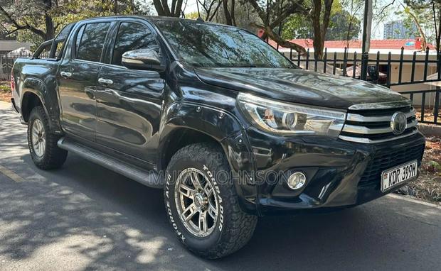 Toyota Hilux Revo Double Cab Deisel 2.4 AWD 2018 Black