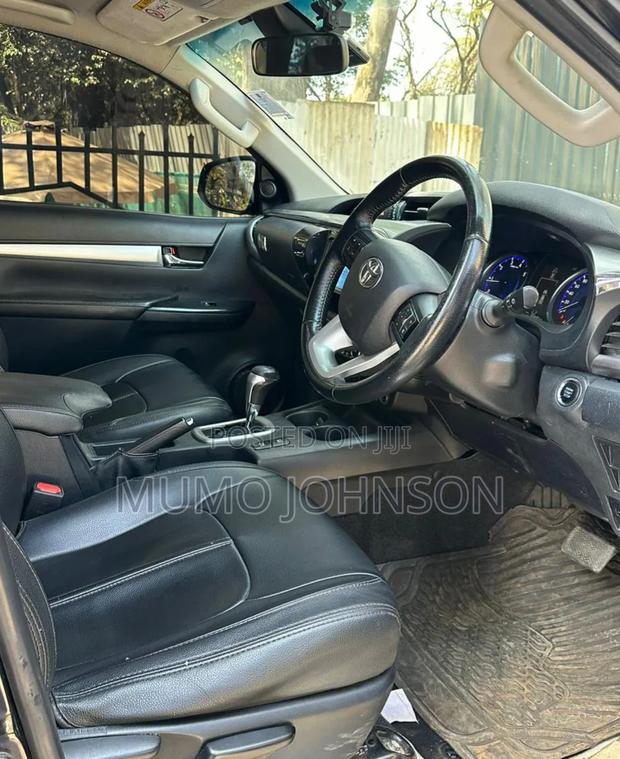 Toyota Hilux Revo Double Cab Deisel 2.4 AWD 2018 Black