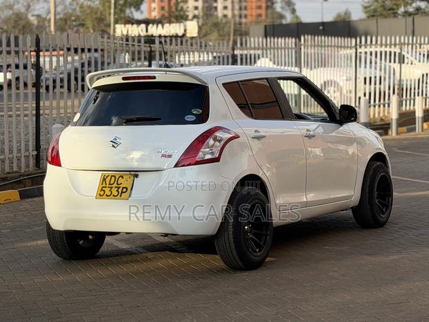 Suzuki Swift 2013 White