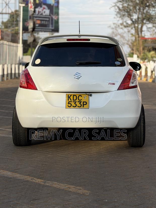 Suzuki Swift 2013 White