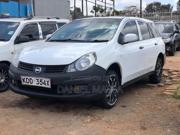 Nissan Advan 2015 White