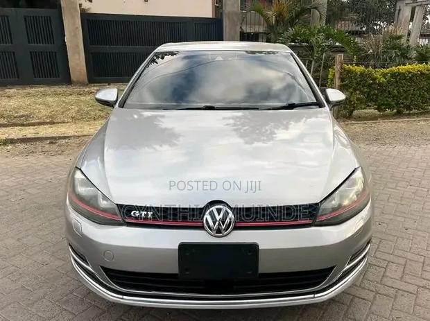 Volkswagen Golf 2013 Silver