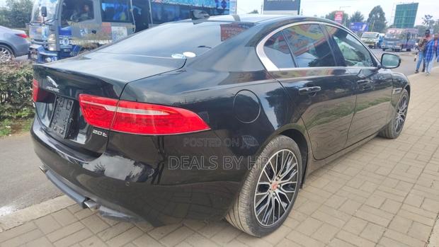 Jaguar XE S AWD 2018 Black