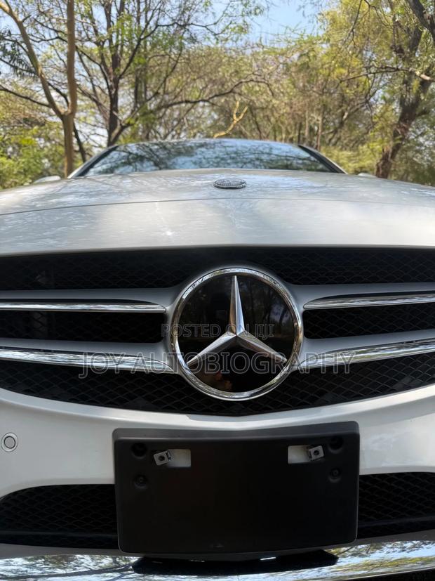 Mercedes-Benz C200 2017 White