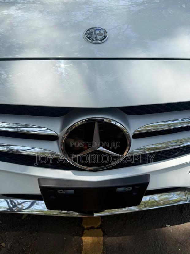 Mercedes-Benz C200 2017 White