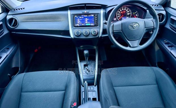 Toyota Corolla Fielder 2020 Silver