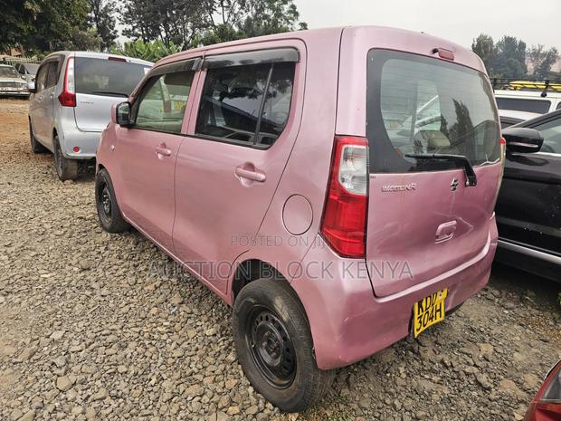 Suzuki Wagon R 2014 Pink