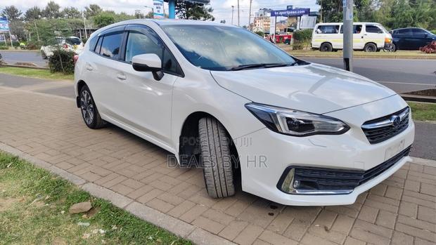 Subaru Impreza 2.0i Premium AWD Hatchback 2019 White