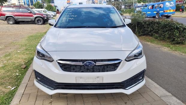 Subaru Impreza 2.0i Premium AWD Hatchback 2019 White