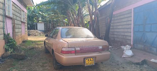 Toyota Corolla Sedan 1995 Brown